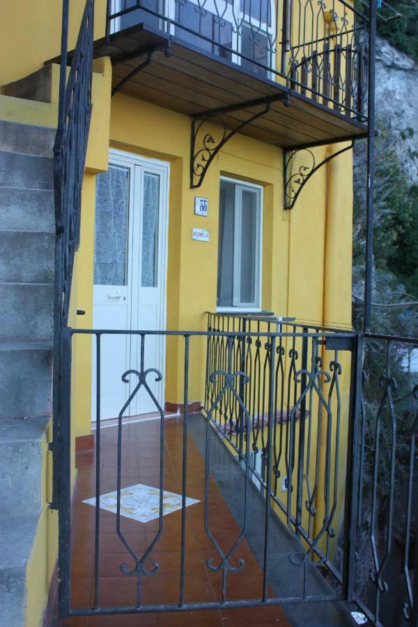 康加德马里尼 Casa Reginella - Borgo Marinaro酒店 外观 照片